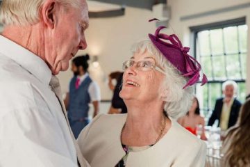 Wedding DJ & Photo Booth Frederick and Hagerstown. Chambersburg and Gettysburg PA